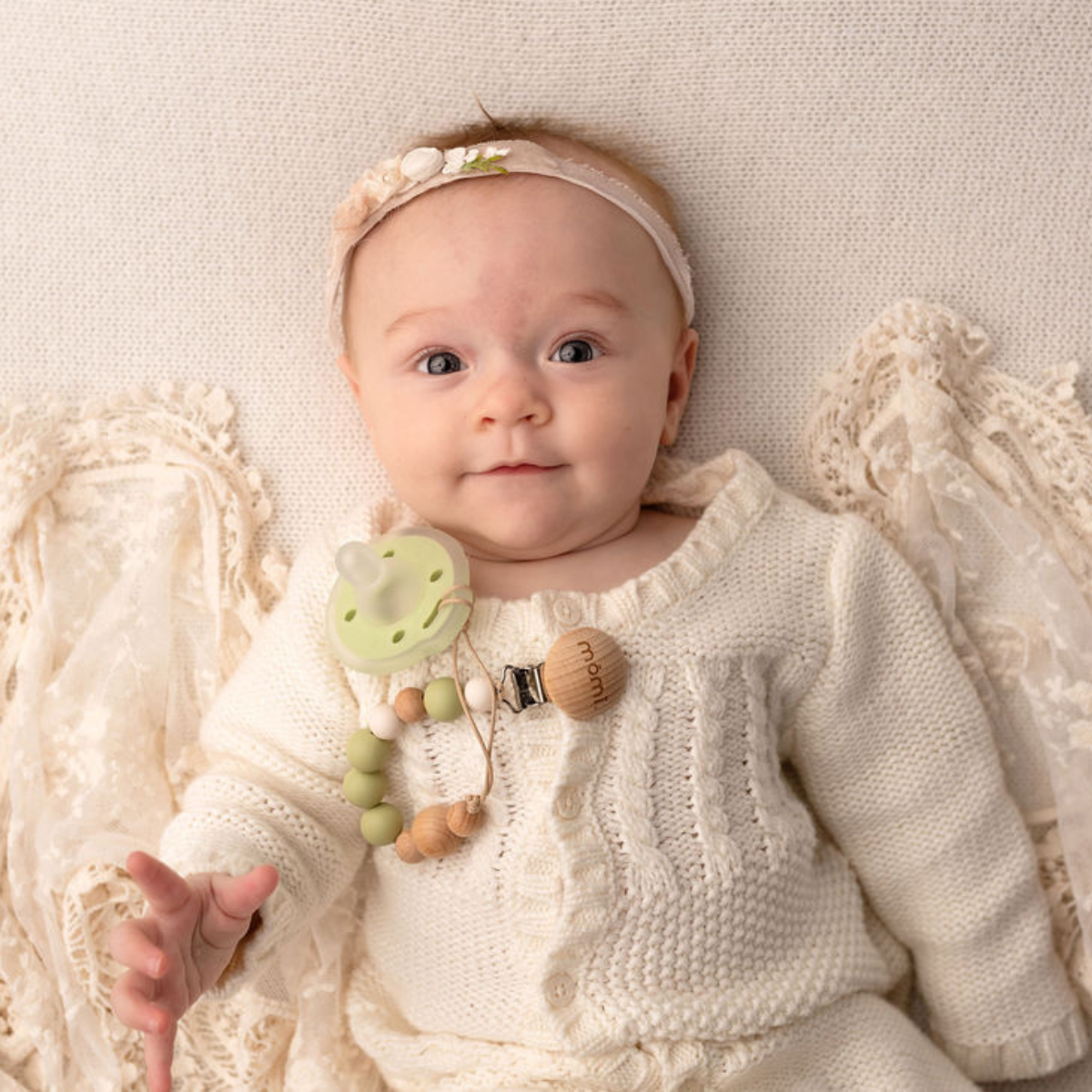 mōmi babypace pacifier gift set - mistletoe